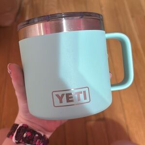 Yeti mug